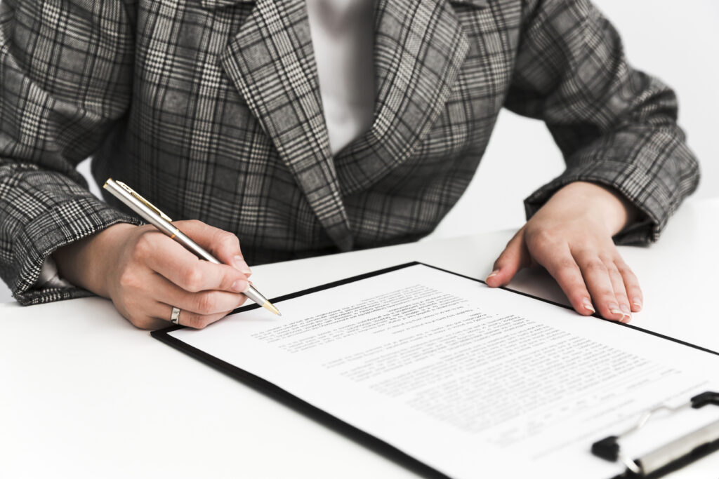 navigating lake dunlap’s probate waters: expert guidance for local needs, business woman working office desktop